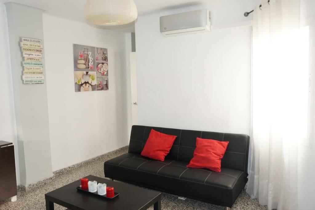 Malaga Center Apartment Bagian luar foto